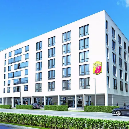 Super 8 By Wyndham Munich City West